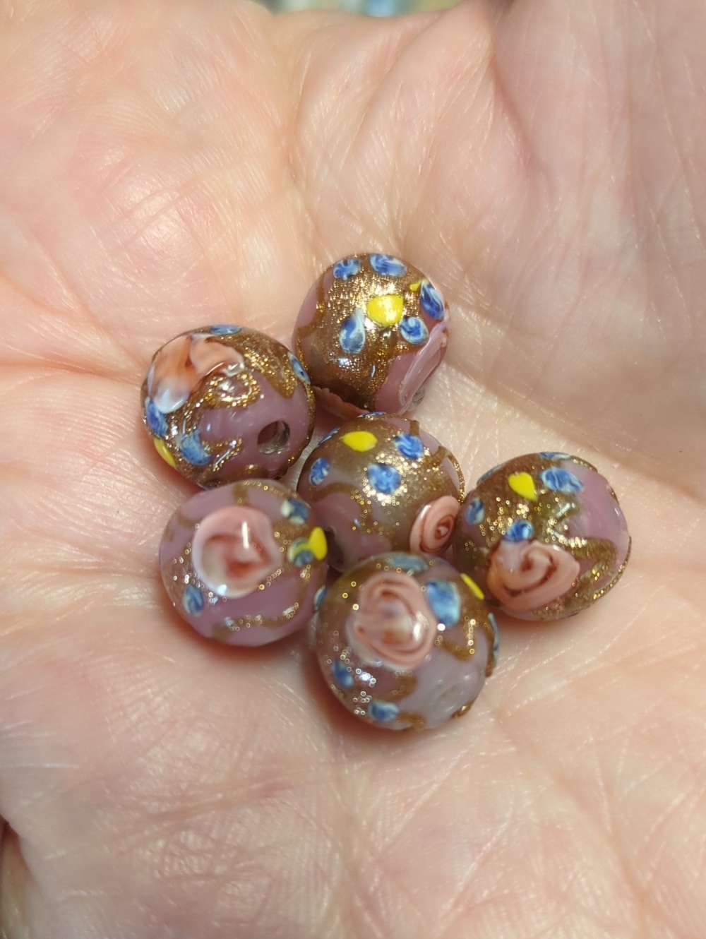 ☀️R71 Handcrafted Vintage Pink Floral Glass Beads for Jewelry Making